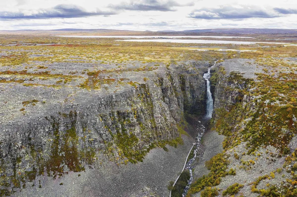 Skillnaden mellan Sveriges och Norges högsta vattenfall